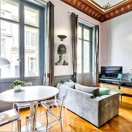 Appartement Chic & Baroque Avec Parking Securise Avignon Exterior photo
