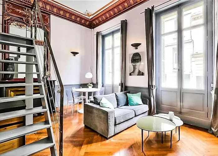 Appartement Chic & Baroque Avec Parking Securise